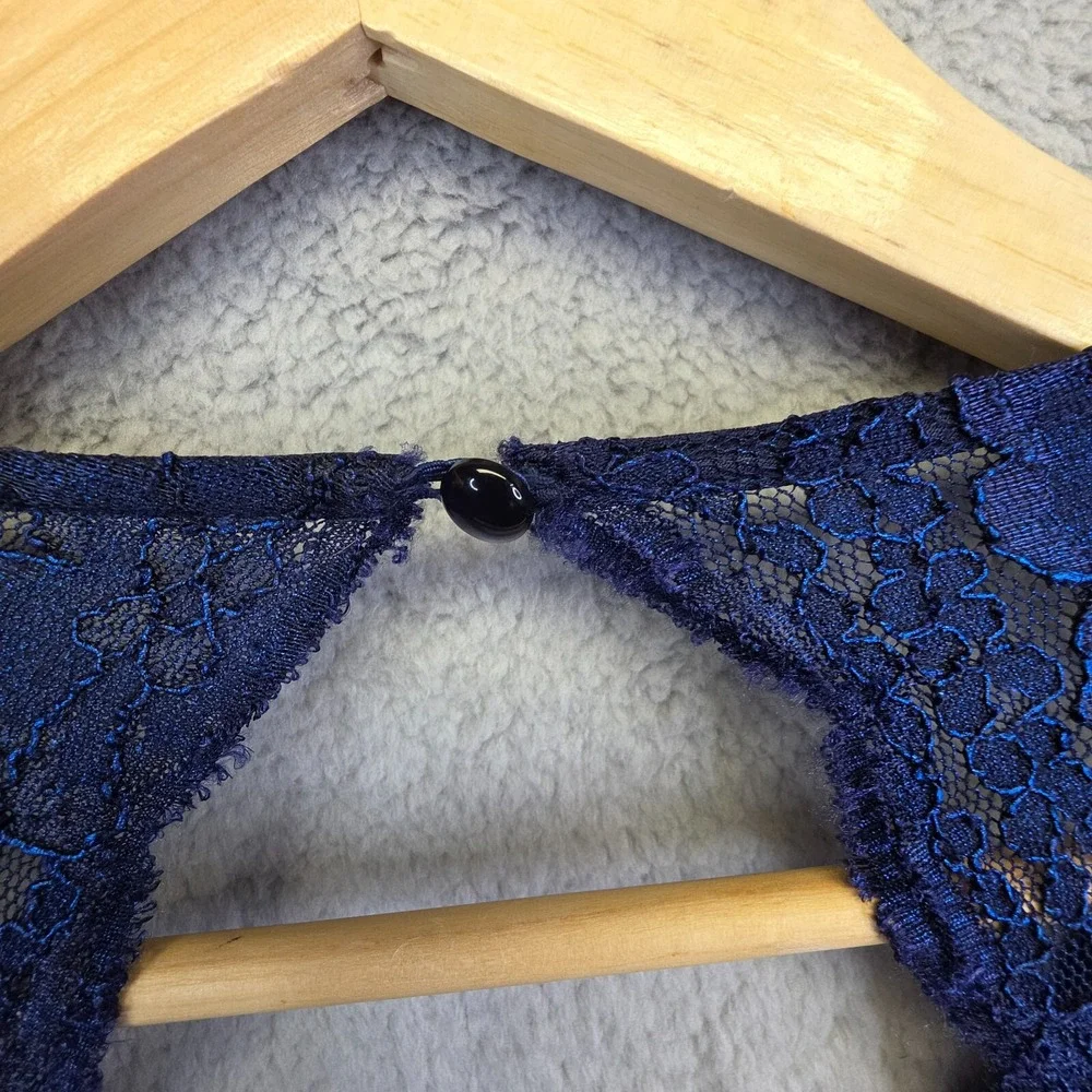 Trixxi Dress Womens XS‎ Blue V Neck Lace Overlay Keyhole Back Cocktail Night Out